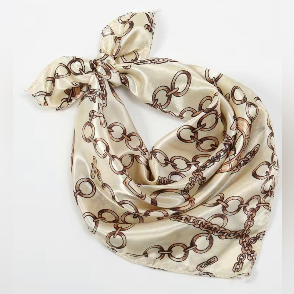 Vintage Chain Small Square Satin Scarf